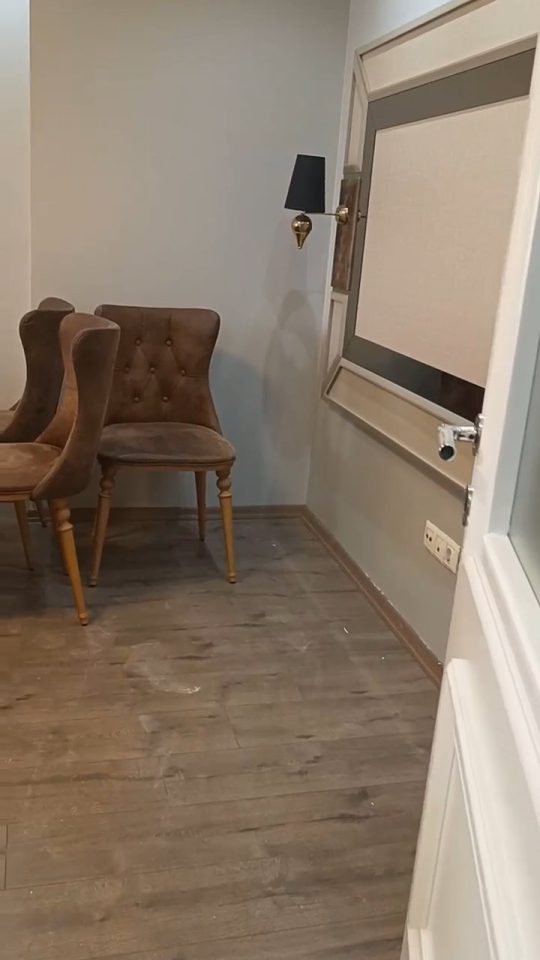 Klasik Mobilyalı Oda Temizliği