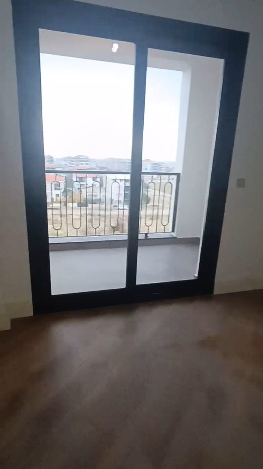 Yeni Daire Zemin Temizliği